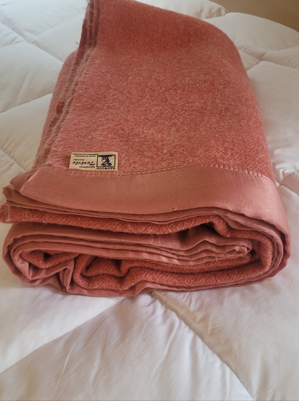 Vintage DBL sz Wool Blend Blanket